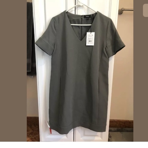 Theory Women's V-neck Crepe Banded Shift Dress NWT - Picture 2 of 6
